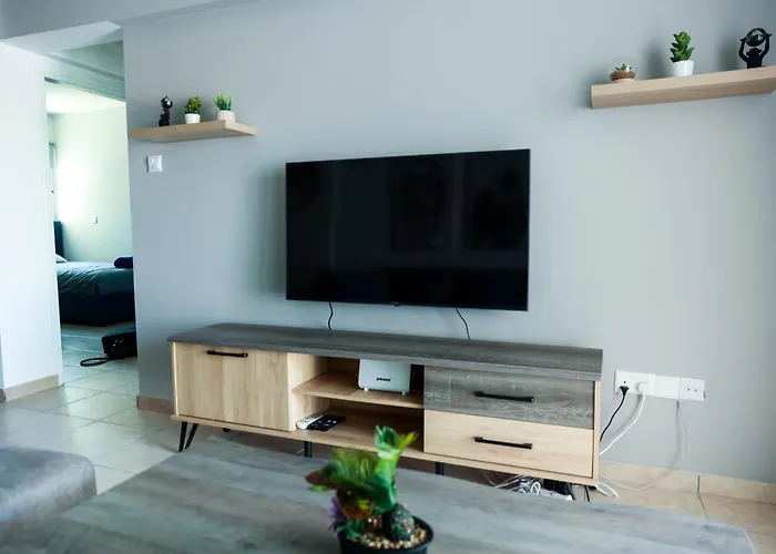 Olympia Flat 104 * Ларнака